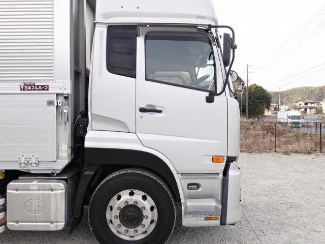 UDトラックス（日産） クオン 大型 ウィング QKG-DC5ZA(99228) 6枚目