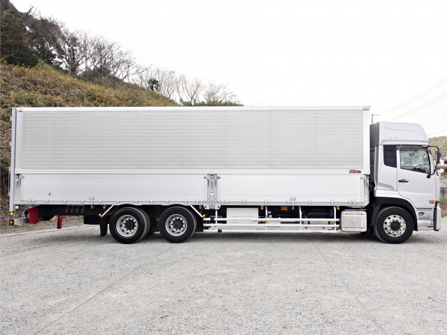 UDトラックス（日産） クオン 大型 ウィング QKG-DC5ZA(99228) 7枚目