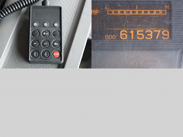 UDトラックス（日産） クオン 大型 ウィング QKG-DC5ZA(99228) 27枚目