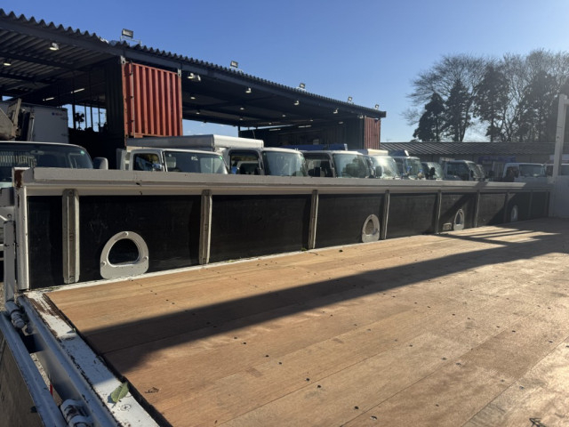 いすゞ フォワード 中型 平ボディ（クレーン付） TKG-FRR90S1(99231) 10枚目