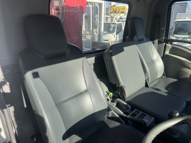 いすゞ フォワード 中型 平ボディ（クレーン付） TKG-FRR90S1(99231) 30枚目