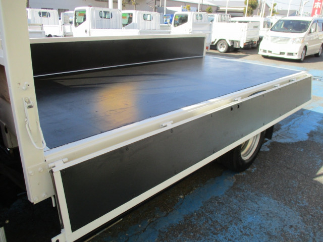 トヨタ ダイナ 小型 平ボディ（クレーン付） TKG-XZU650(99232) 14枚目