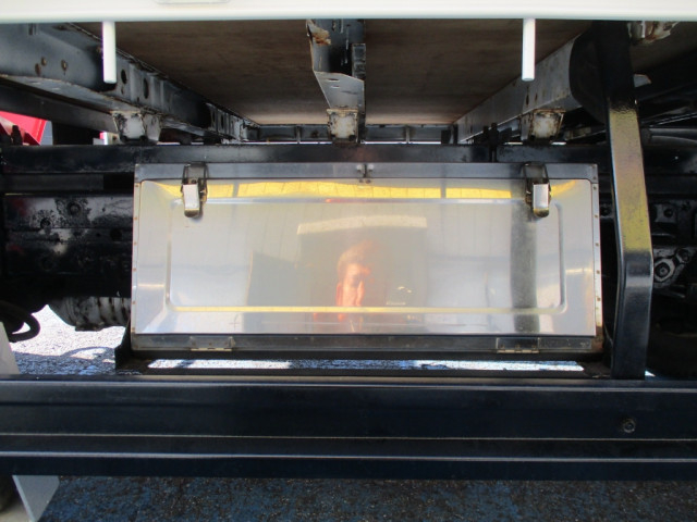 トヨタ ダイナ 小型 平ボディ（クレーン付） TKG-XZU650(99232) 17枚目