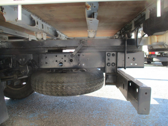 トヨタ ダイナ 小型 平ボディ（クレーン付） TKG-XZU650(99232) 18枚目