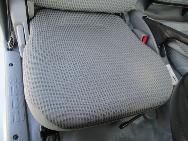 トヨタ ダイナ 小型 平ボディ（クレーン付） TKG-XZU650(99232) 36枚目