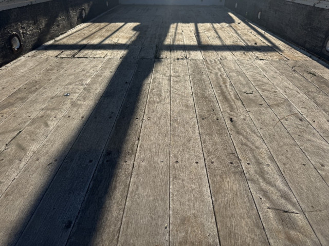 日野 レンジャー 中型 平ボディ（クレーン付） TKG-FC9JKAP(99234) 12枚目