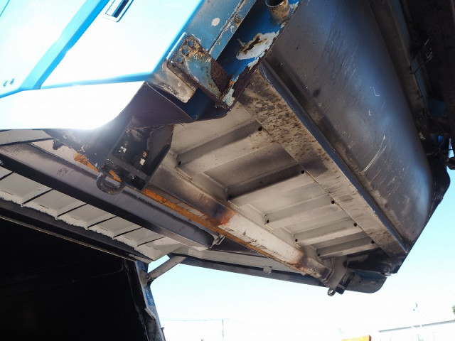 三菱ふそう ファイター 中型 塵芥車（プレス式） TKG-FK71F(99241) 18枚目