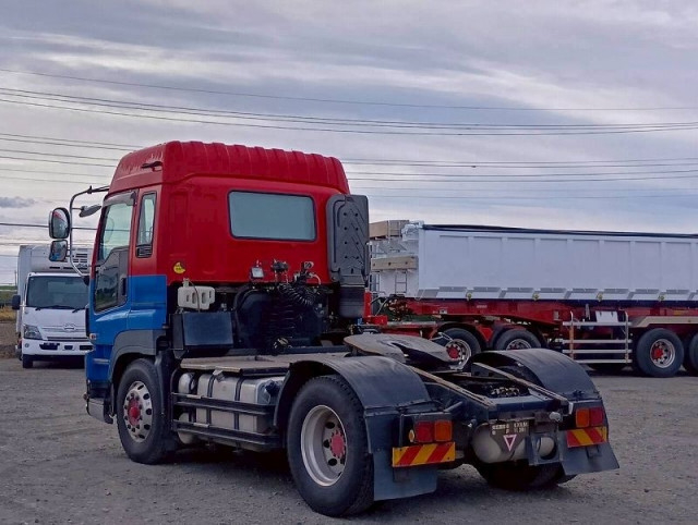 いすゞ ギガ 大型 トラクタ QKG-EXD52AD(99242) 7枚目