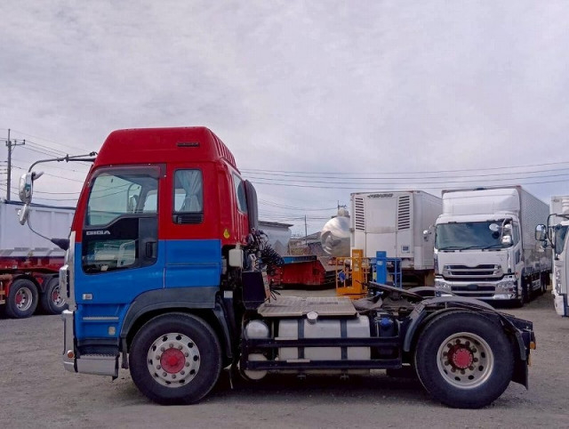 いすゞ ギガ 大型 トラクタ QKG-EXD52AD(99242) 8枚目