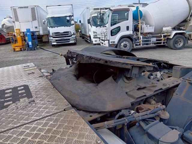 いすゞ ギガ 大型 トラクタ QKG-EXD52AD(99242) 34枚目