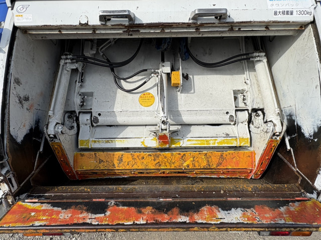 いすゞ フォワード 中型 塵芥車（プレス式） SKG-FRR90S2(99247) 10枚目