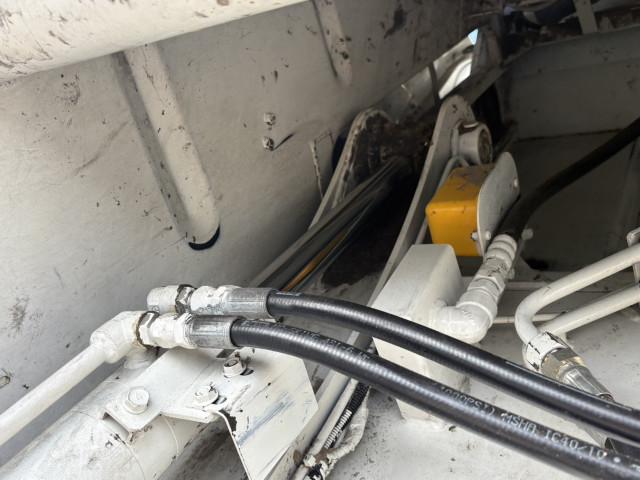 いすゞ フォワード 中型 塵芥車（プレス式） SKG-FRR90S2(99247) 11枚目