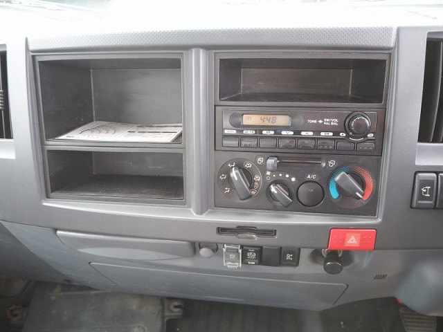 いすゞ エルフ 小型 平ボディ（クレーン付） TKG-NMR85AR(99246) 44枚目