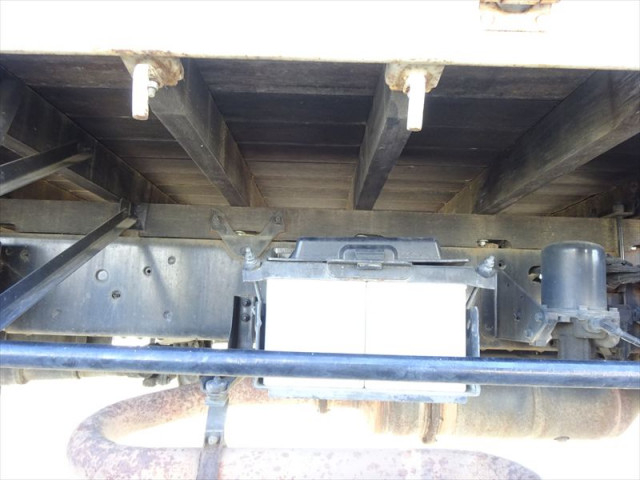 日野 レンジャー 小型 平ボディ（クレーン付） TKG-FC9JKAP(99253) 13枚目