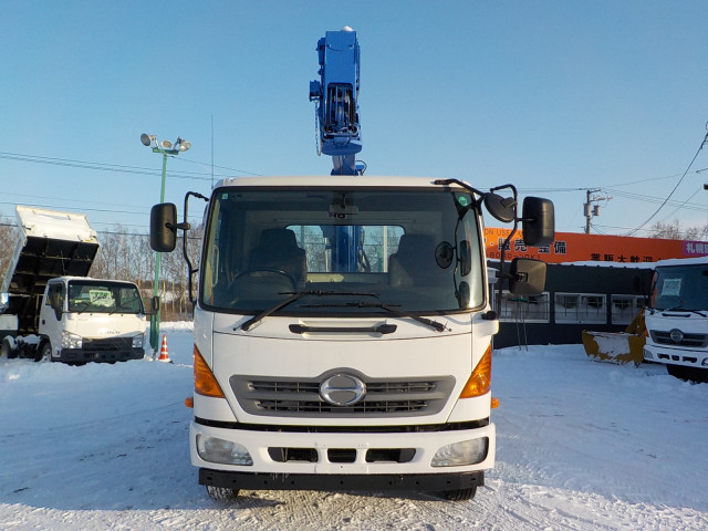 日野 レンジャー 中型 平ボディ（クレーン付） SKG-FC9JKAP(99257) 2枚目