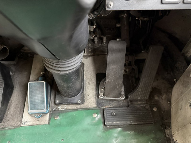 日野 ブルーリボン 大型 バス PDG-KV234N2(99272) 16枚目