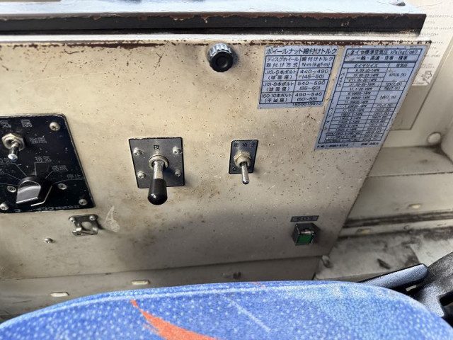 日野 ブルーリボン 大型 バス PDG-KV234N2(99272) 17枚目