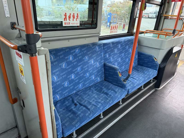 日野 ブルーリボン 大型 バス PDG-KV234N2(99272) 32枚目