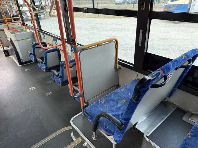 日野 ブルーリボン 大型 バス PDG-KV234N2(99272) 34枚目