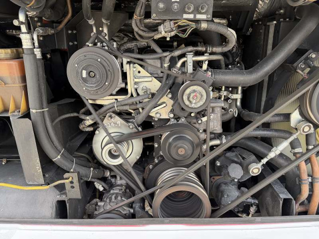 日野 ブルーリボン 大型 バス PDG-KV234N2(99272) 49枚目