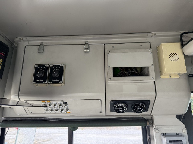 日野 ブルーリボン 大型 バス PDG-KV234N2(99275) 13枚目