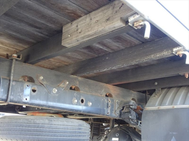 三菱ふそう ファイター 中型 平ボディ PDG-FK71R(99276) 10枚目