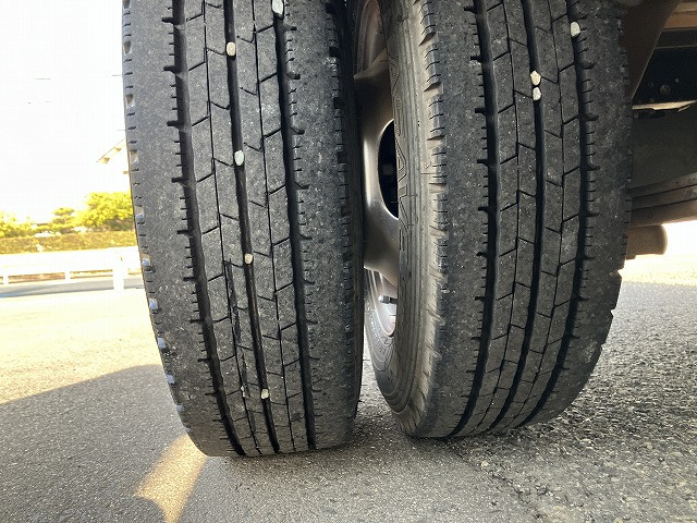 三菱ふそう キャンターガッツ 小型 Wキャブ PA-FB70BB(99280) 29枚目