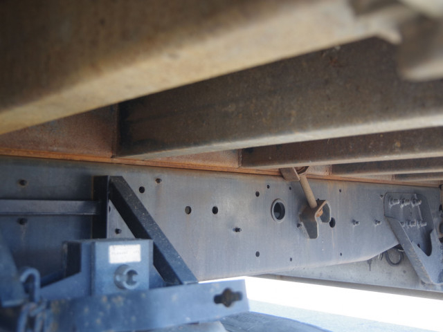 UDトラックス（日産） クオン 大型 Translation missing: ja.item.body_keijou_enum.body_keijou_carrier_other ADG-CG4YA(99284) 7枚目