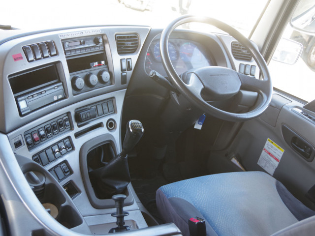 UDトラックス（日産） クオン 大型 Translation missing: ja.item.body_keijou_enum.body_keijou_carrier_other ADG-CG4YA(99284) 29枚目