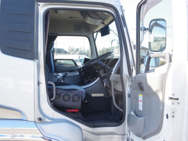 UDトラックス（日産） クオン 大型 Translation missing: ja.item.body_keijou_enum.body_keijou_carrier_other ADG-CG4YA(99284) 31枚目