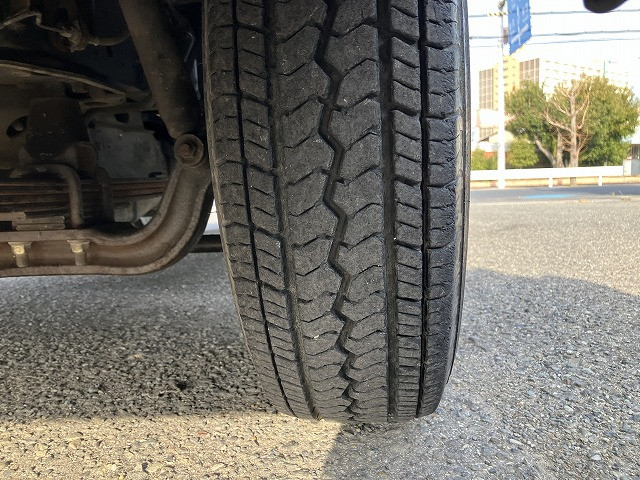 いすゞ エルフ 小型 平ボディ KR-NHR69(99287) 26枚目