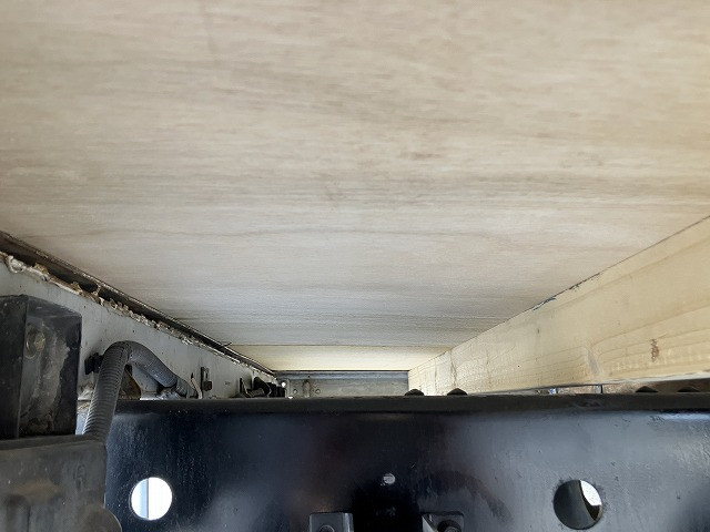 いすゞ エルフ 小型 平ボディ KR-NHR69(99287) 35枚目