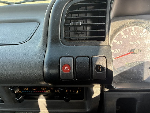 いすゞ エルフ 小型 平ボディ KR-NKR81E(99291) 34枚目