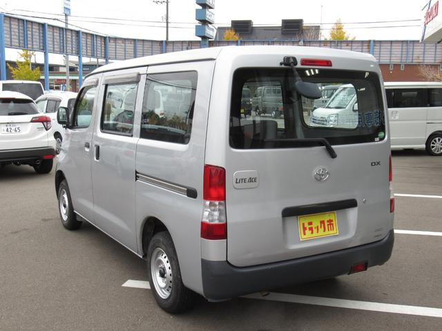 トヨタ ライトエース 小型 バン ABF-S412M(60354) 12枚目