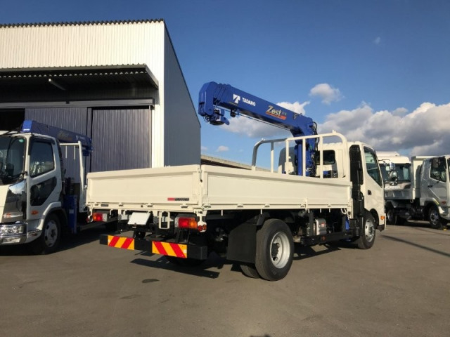 日野 デュトロ 小型 平ボディ（クレーン付） 2KG-XZU710M(99305) 4枚目