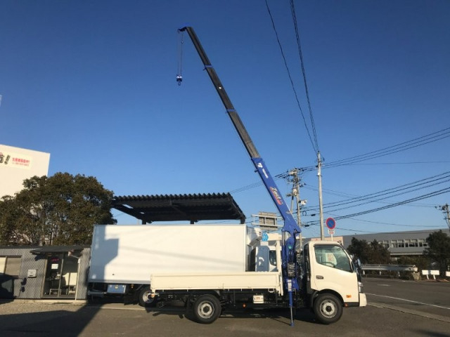 日野 デュトロ 小型 平ボディ（クレーン付） 2KG-XZU710M(99305) 6枚目