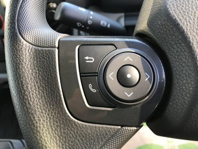 日野 デュトロ 小型 平ボディ（クレーン付） 2KG-XZU710M(99305) 10枚目