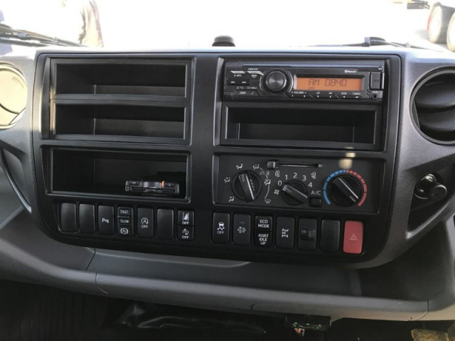 日野 デュトロ 小型 平ボディ（クレーン付） 2KG-XZU710M(99305) 12枚目