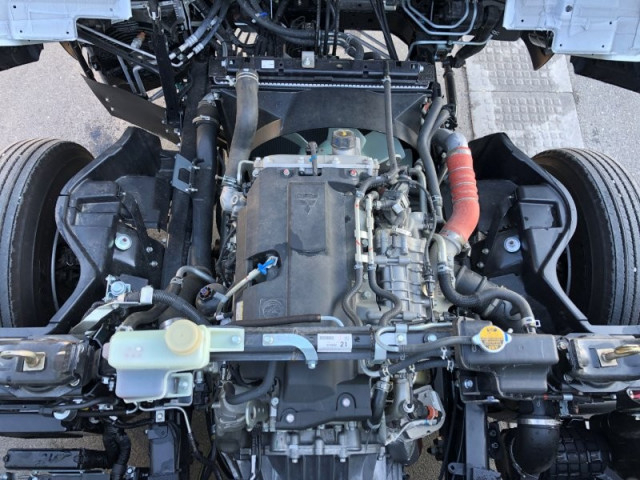 Mitsubishi Fuso canter Small Vehible loader 2PG-FEB90(99304) 15枚目