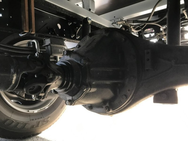 日野 デュトロ 小型 平ボディ（クレーン付） 2KG-XZU710M(99305) 27枚目