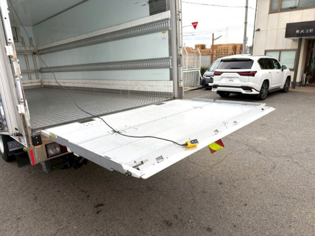 日野 レンジャー 中型 冷蔵冷凍バン 2KG-FD2ABA(99309) 5枚目