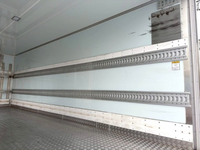 日野 レンジャー 中型 冷蔵冷凍バン 2KG-FD2ABA(99309) 10枚目