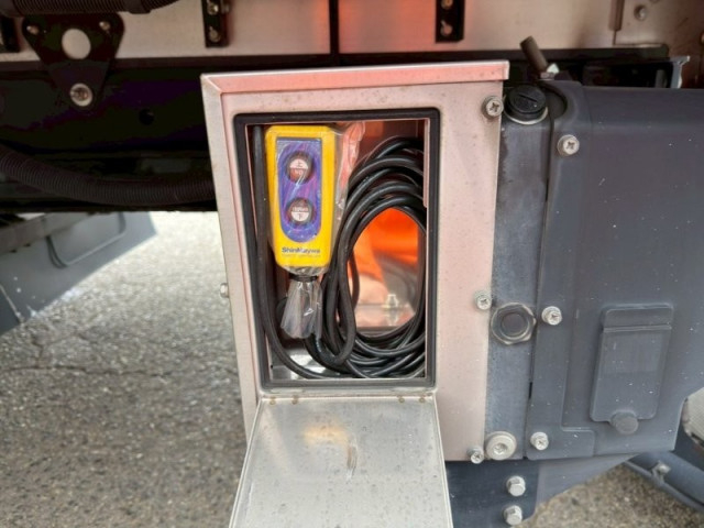 日野 レンジャー 中型 冷蔵冷凍バン 2KG-FD2ABA(99309) 11枚目