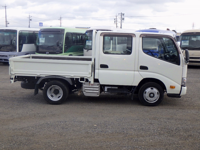 トヨタ ダイナ 小型 Wキャブ 2RG-XZU605(99312) 5枚目