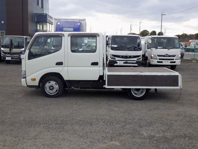 トヨタ ダイナ 小型 Wキャブ 2RG-XZU605(99312) 8枚目