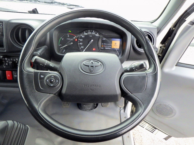 トヨタ ダイナ 小型 Wキャブ 2RG-XZU605(99312) 13枚目