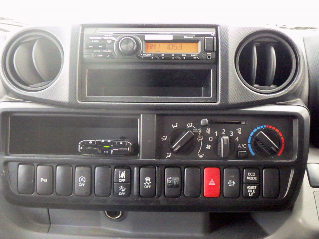 トヨタ ダイナ 小型 Wキャブ 2RG-XZU605(99312) 15枚目