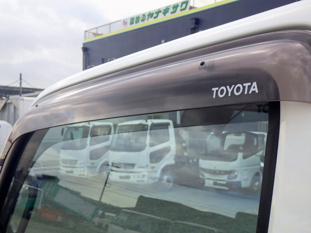 トヨタ ダイナ 小型 Wキャブ 2RG-XZU605(99312) 26枚目