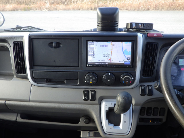 三菱ふそう キャンター 小型 平ボディ 2RG-FBA20(99316) 9枚目