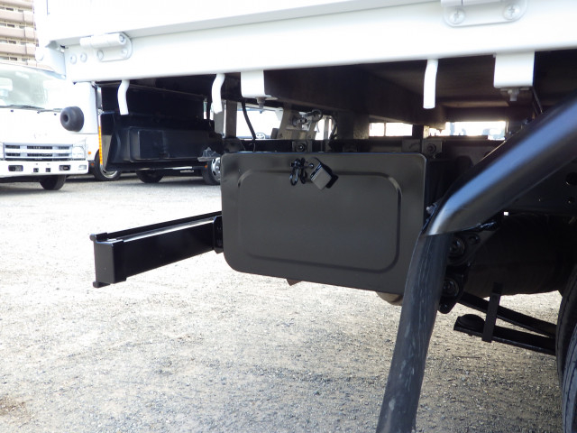 三菱ふそう キャンター 小型 平ボディ 2RG-FBA20(99316) 38枚目